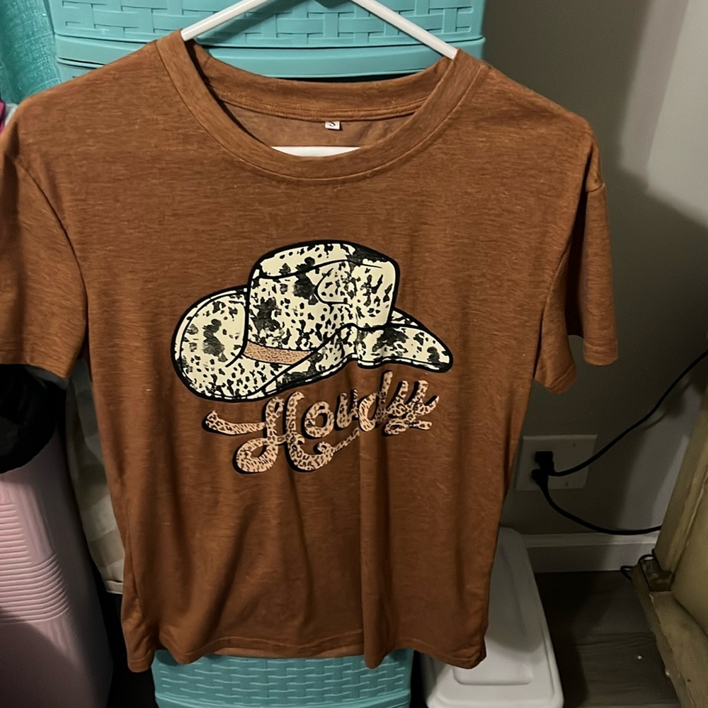cute howdy shirt!!